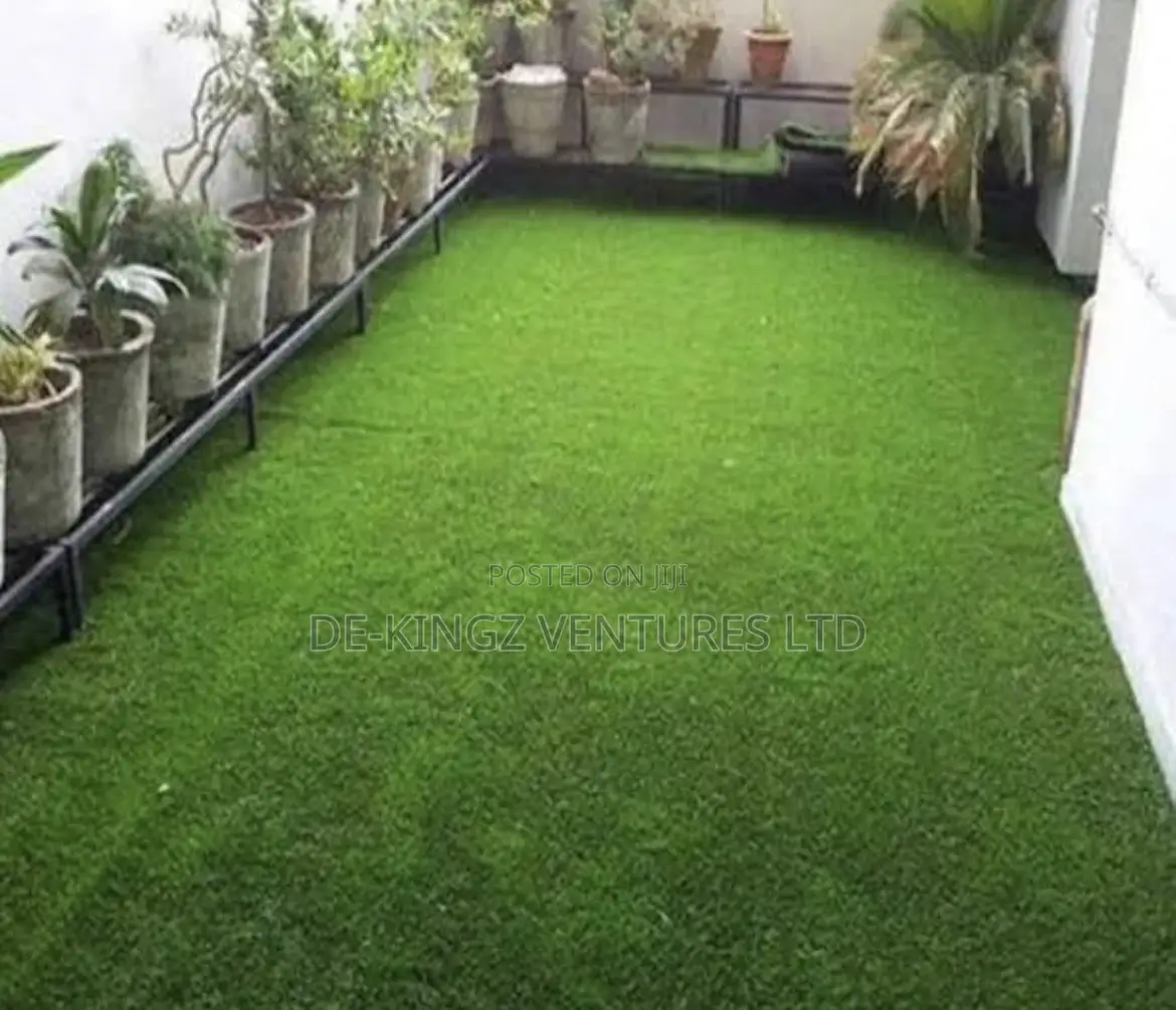 Luxury Artificial Grass Available for Hotels and Apartments