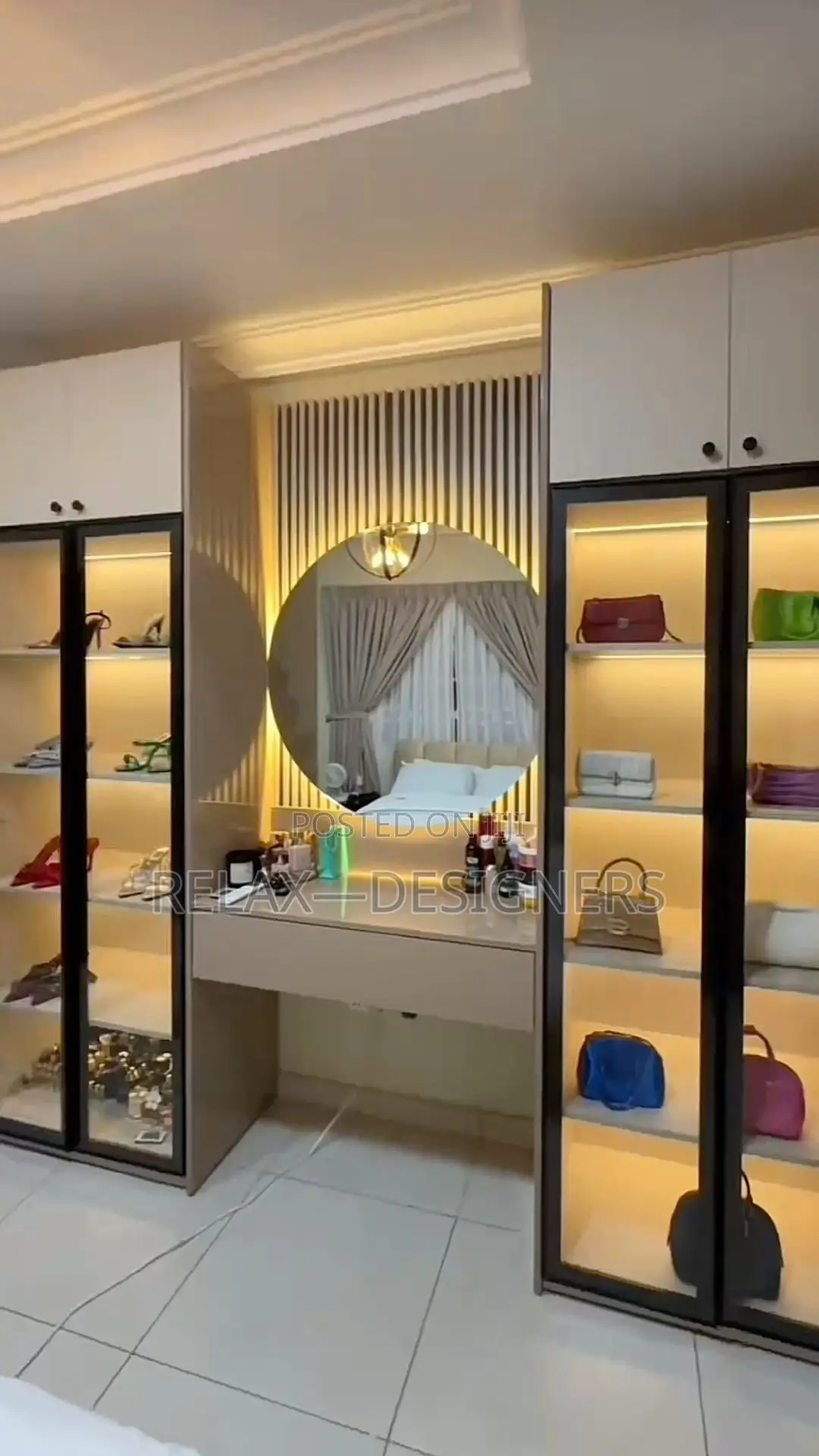 Vernity Set Shelves