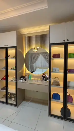 Vernity Set Shelves
