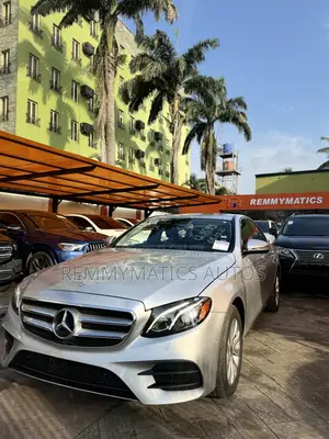 Mercedes-Benz E300 2018 Silver