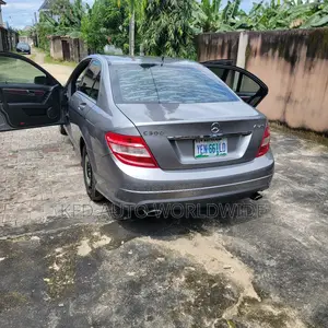 Mercedes-Benz C300 Sport 4Matic Sedan AWD (3.0L 6cyl 7A) 2010 Gray