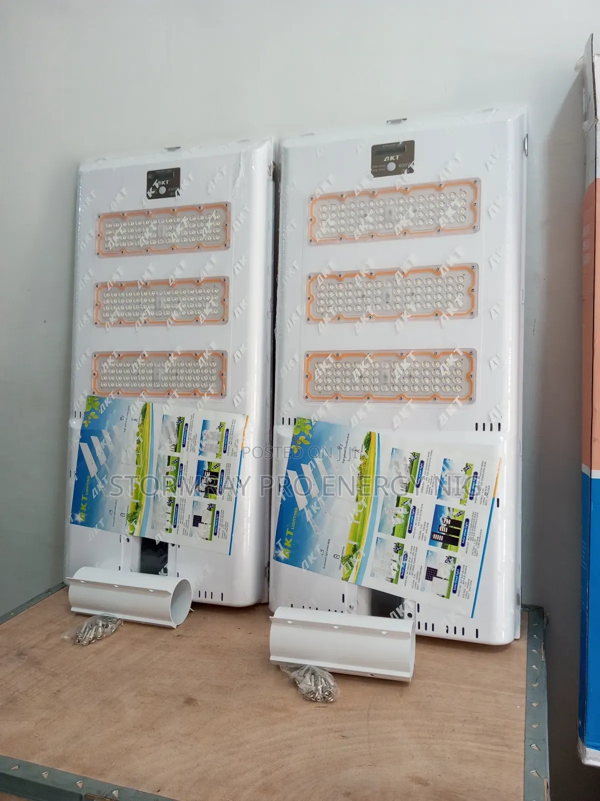 400w  Akt Solar Lights