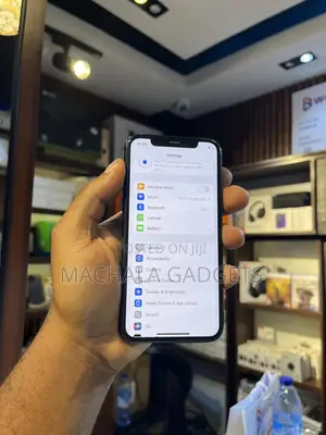 Apple iPhone 11 Pro 64 GB Gray