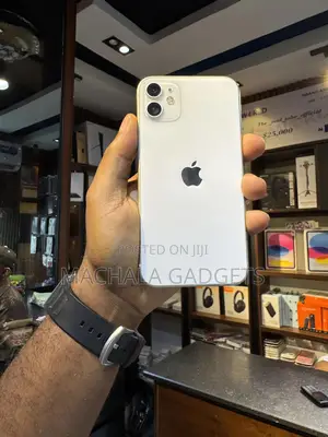 Apple iPhone 11 64 GB White