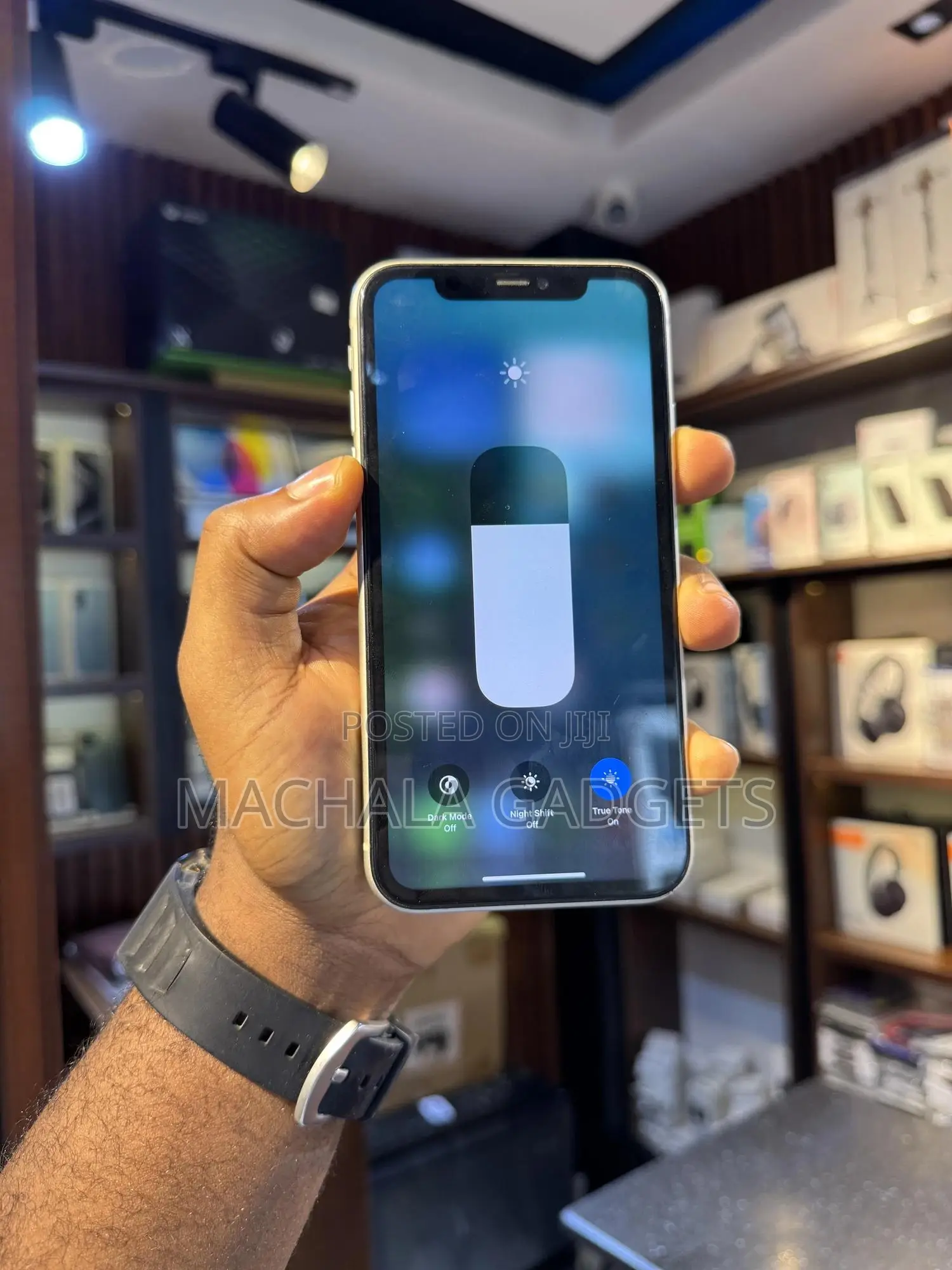 Apple iPhone 11 64 GB White