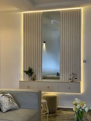 Mirror  Console