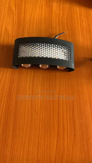 Outdoor Wall Light – Stylish Durable