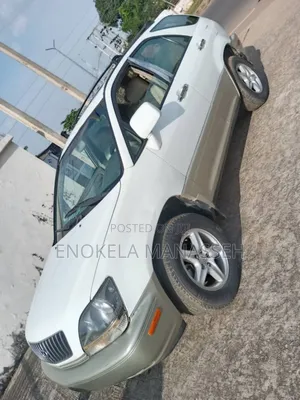 Lexus RX 300 2WD 2000 White