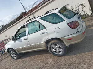 Lexus RX 300 2WD 2000 White