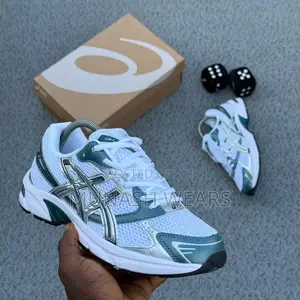 Asics Sneakers 40-46 Available