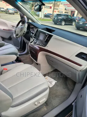Toyota Sienna Limited 7 Passenger 2011 Gray