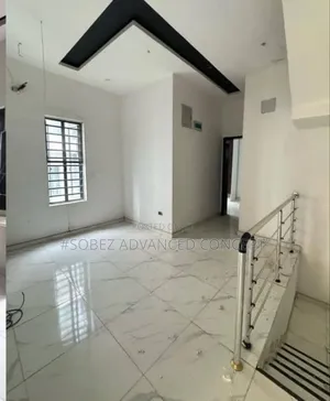 Move in/Move Out House Cleaning