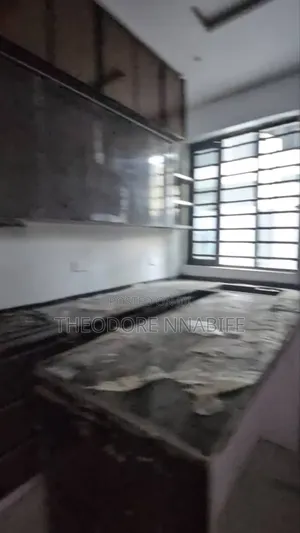 5bdrm Duplex in Adeniyi Jones Ikeja for rent