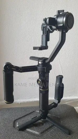 Zhyiun Crane 2s Gimbal for Rent