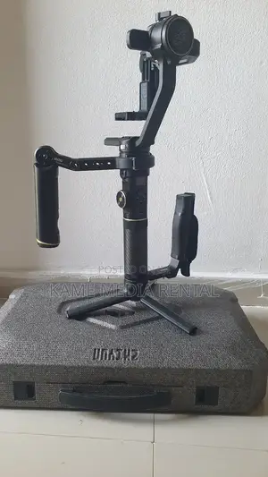 Zhyiun Crane 2s Gimbal for Rent