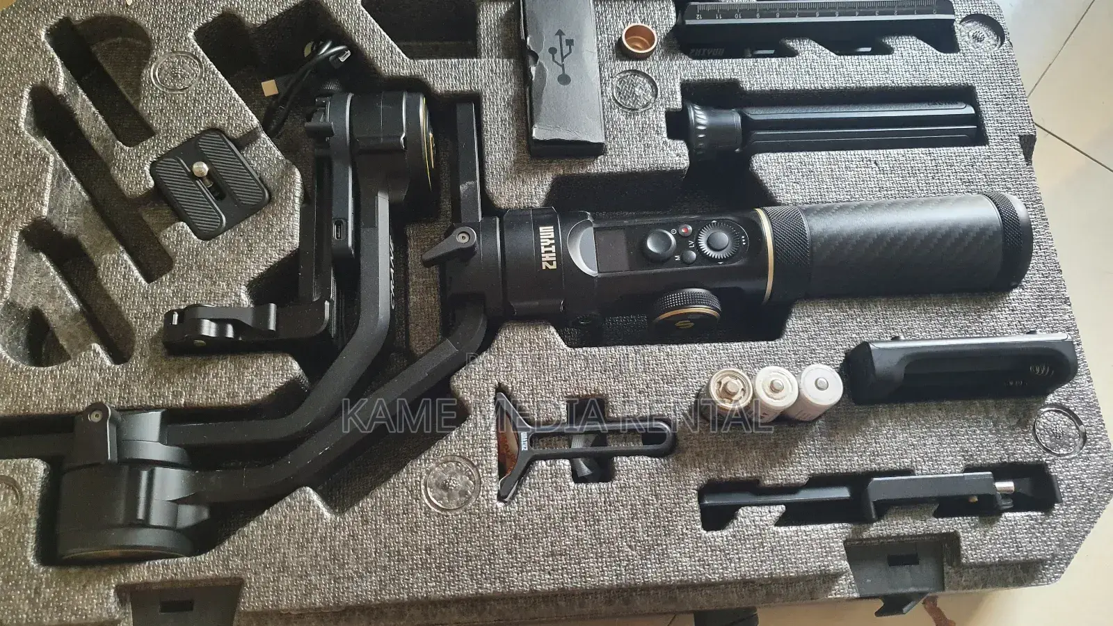 Zhyiun Crane 2s Gimbal for Rent