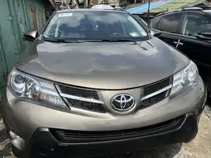 Toyota RAV4 Limited 4dr SUV AWD (2.5L 4cyl 6A) 2015 Gray