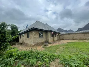 3bdrm Bungalow in Olorunda, Akala Express for sale