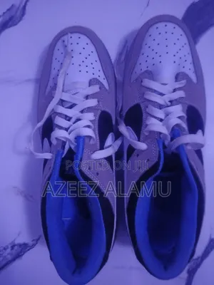 Nike Sneakers