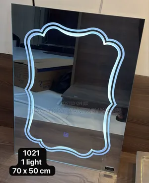 New Design Mirror With Lights 04