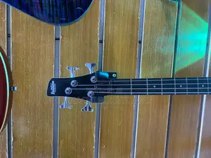 4 Strings Bass Guitar