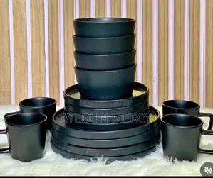Set of Plate