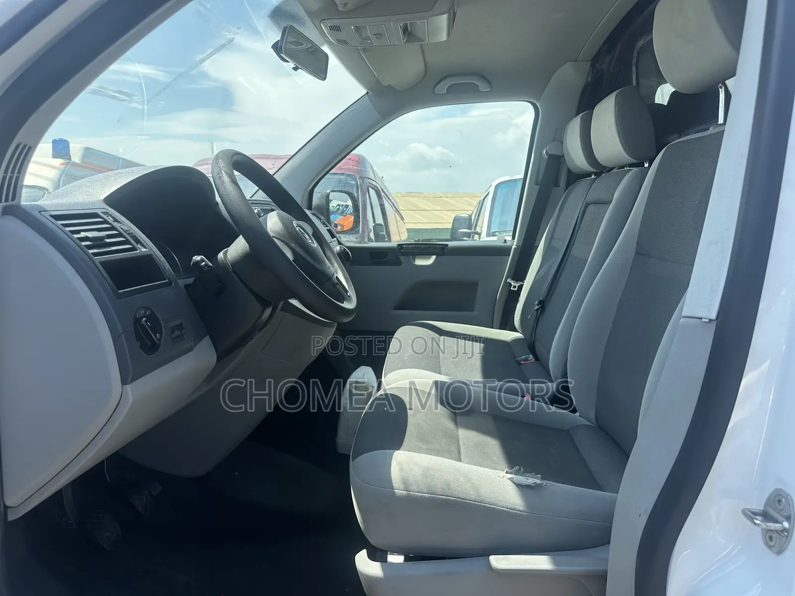 Volkswagen Transporter 2010 White