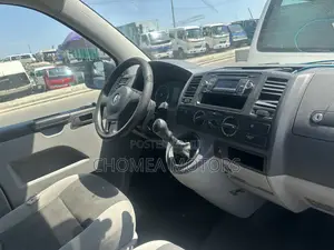 Volkswagen Transporter 2010 White