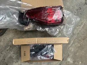 Back Bumper Reflector Fortuner 2018