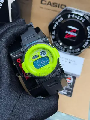 Hublot Quality Men Rubber Strap Wristwatch