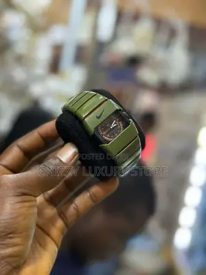 Nike New Collection Quality Chain Strap Wristwatch