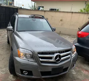 Mercedes-Benz GLK-Class 2012