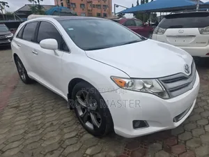 Toyota Venza 2011 White