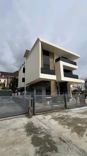 Furnished 6bdrm Duplex in Guzape District for sale