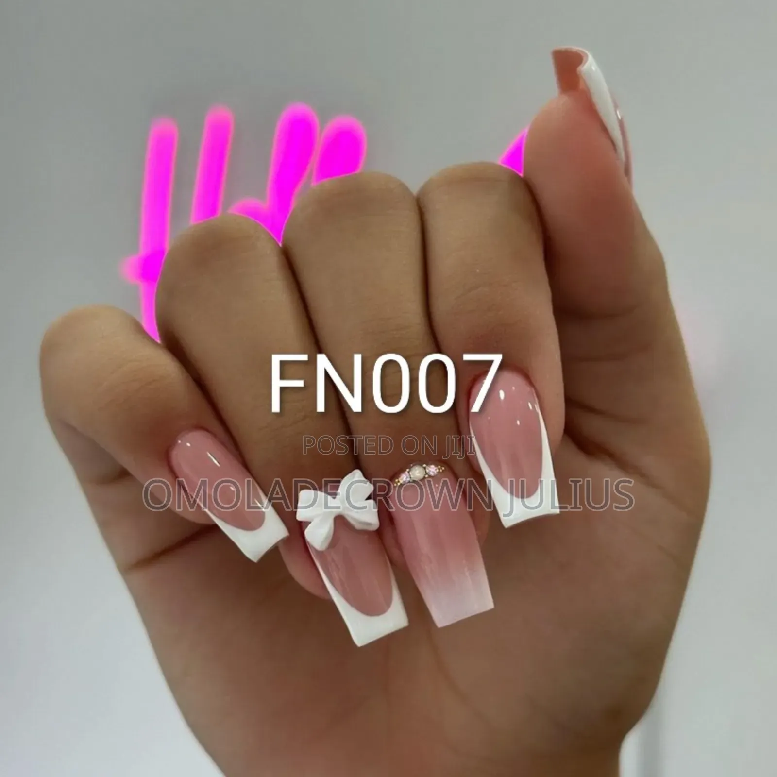 Press-on Nails/False Nails
