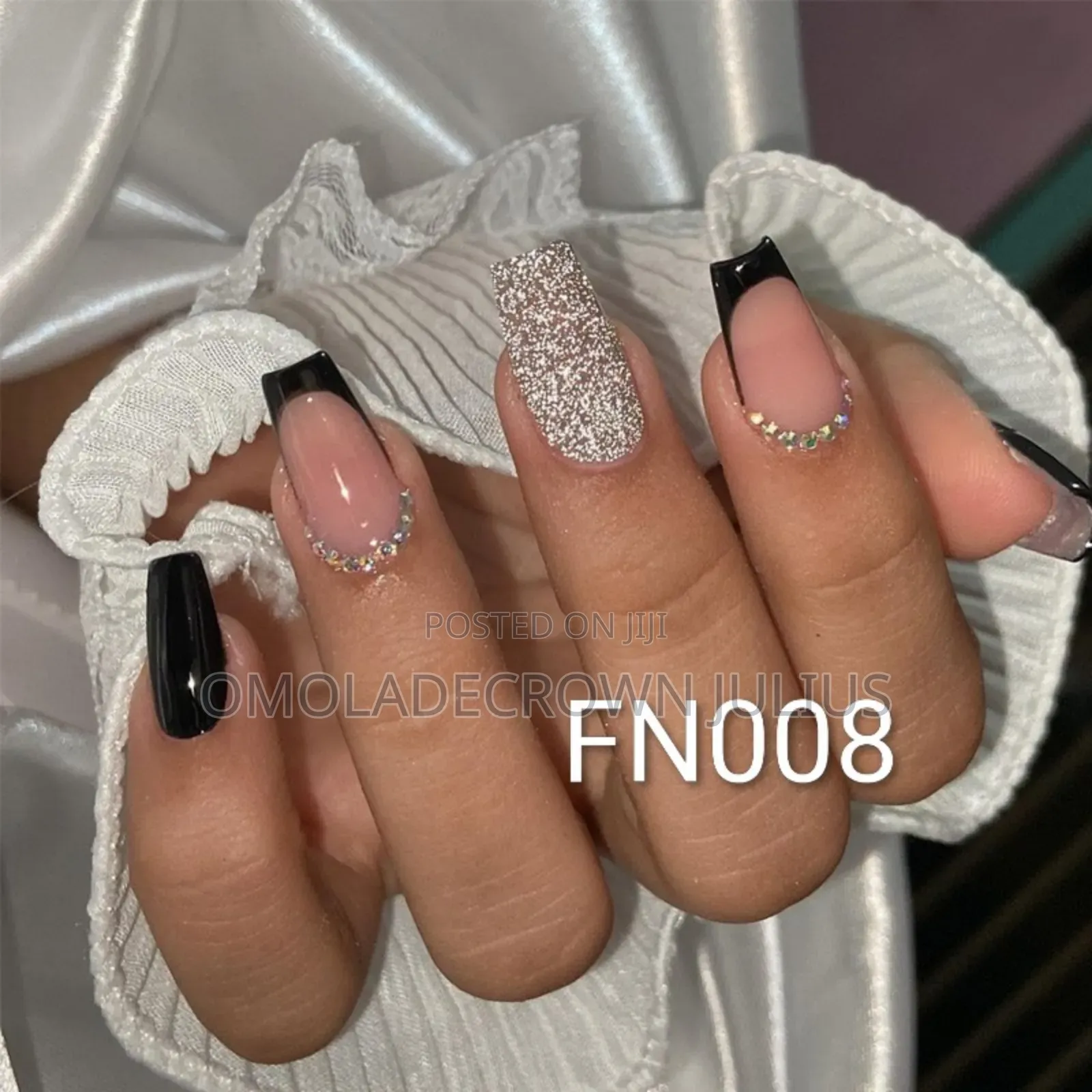 Press-on Nails/False Nails