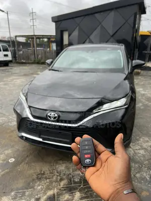 Toyota Venza XLE 2021 Black
