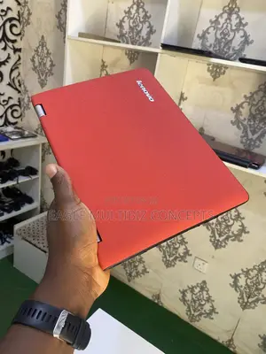 Laptop Lenovo 100e 2GB Intel Celeron SSD 32GB