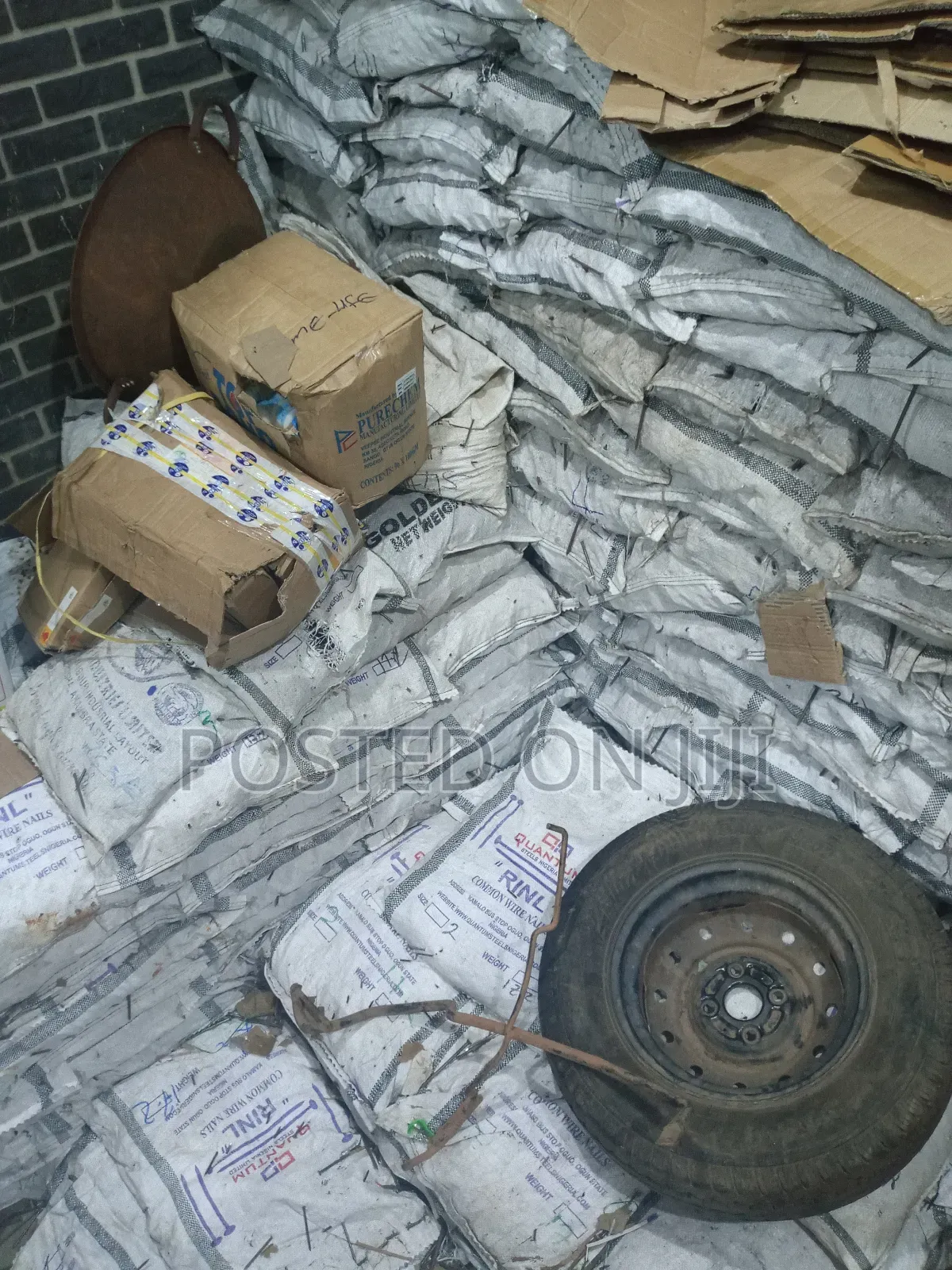 Bags Of Quantum And Eagle Common Wire Nails