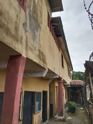 3bdrm Block of Flats in Igbede-Ojo Lagos, Alaba for sale
