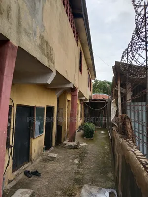 3bdrm Block of Flats in Igbede-Ojo Lagos, Alaba for sale