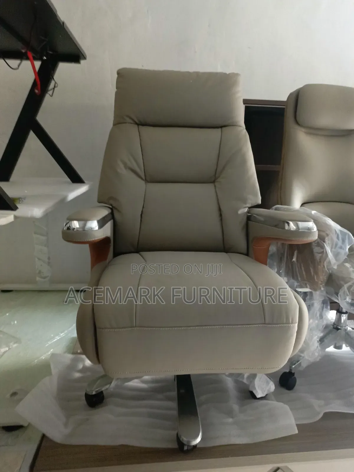Executive Smart Chair