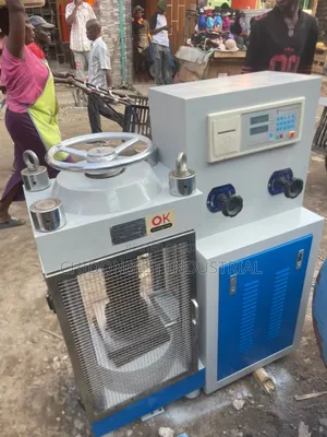 2000kn Compression Machine