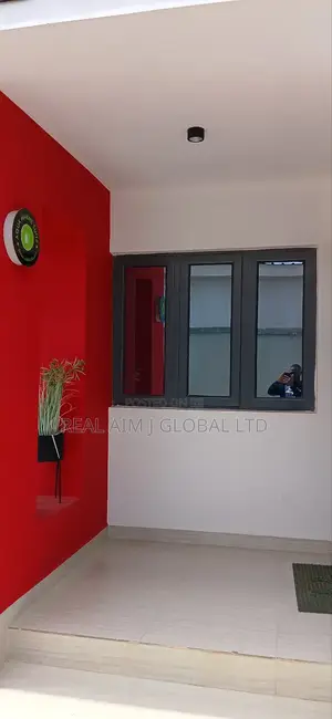 2 Bedroom Short Let Apartment