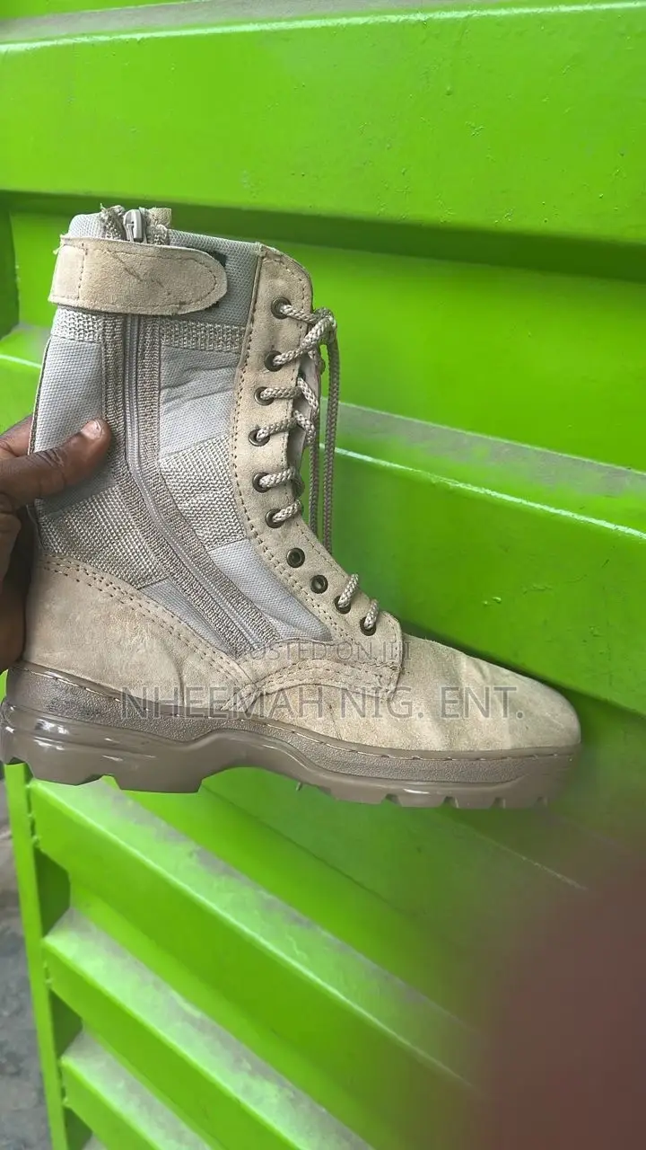 Desert Boot Security Boot