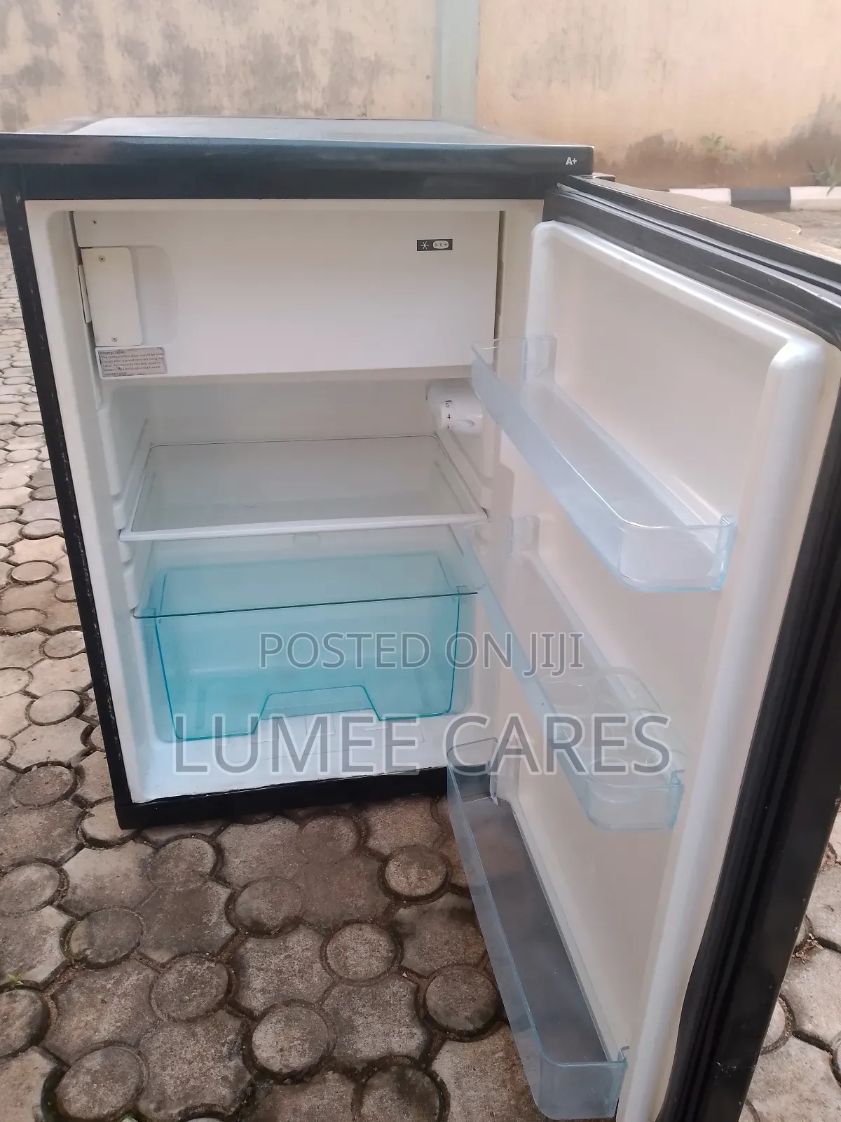 Lec Refrigerator