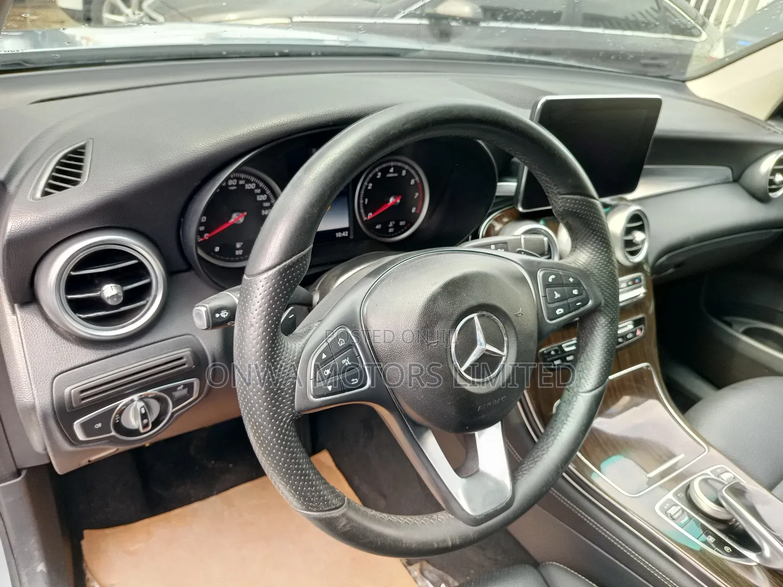 Mercedes-Benz GLC-Class 2016 Silver