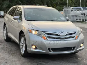 Toyota Venza XLE AWD 2013 Silver