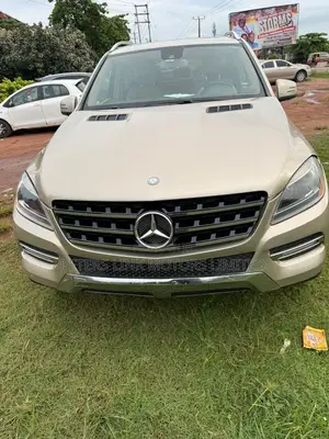 Mercedes-Benz M Class ML 350 4Matic 2013 Gold