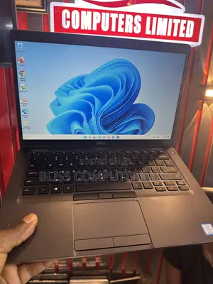Laptop Dell Latitude 5400 8GB Intel Core i5 SSD 256GB